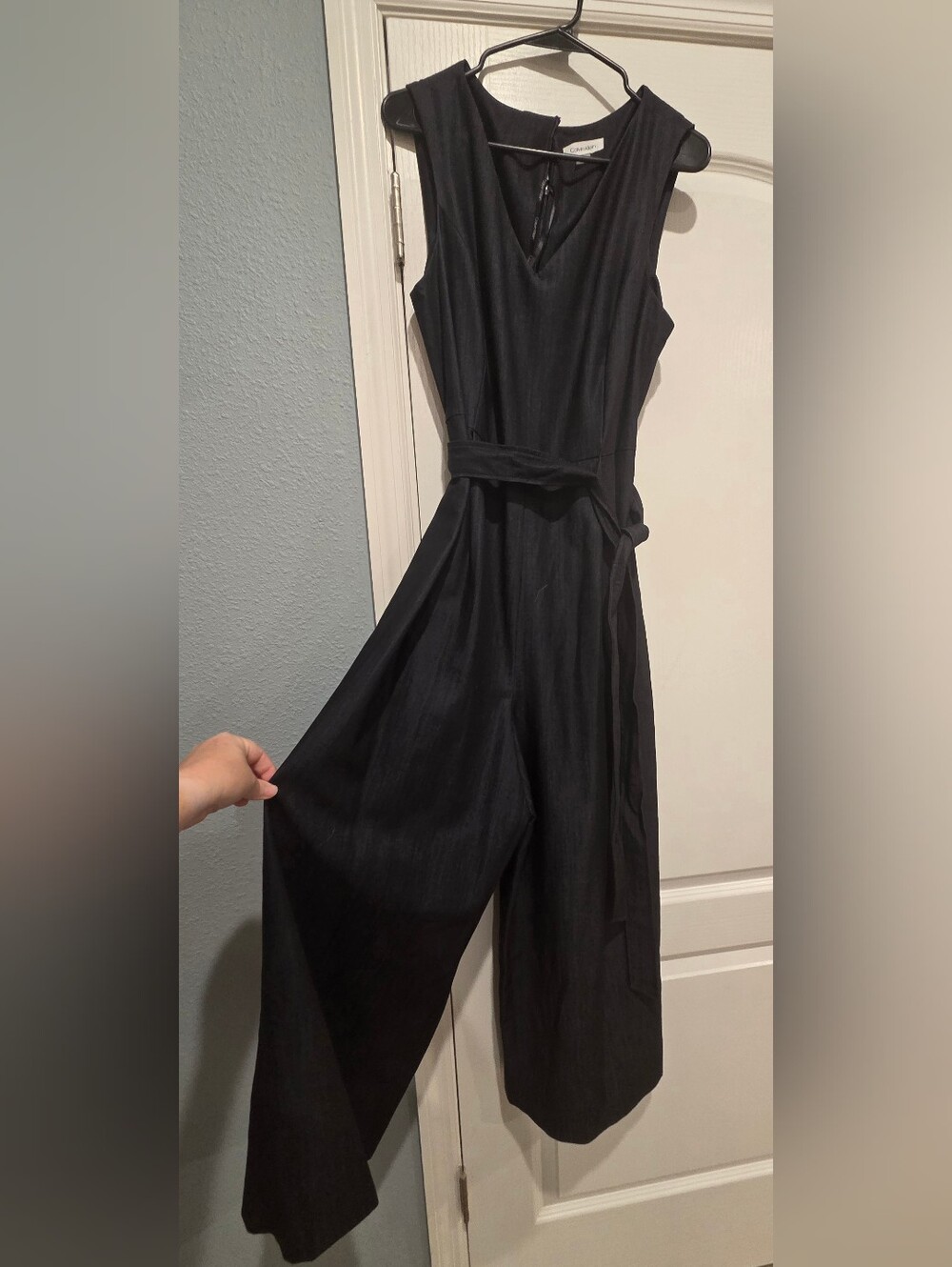 Calvin Klein Sleeveless V-Neck Wide Leg Jumpsuit with Tie Waist Size 14